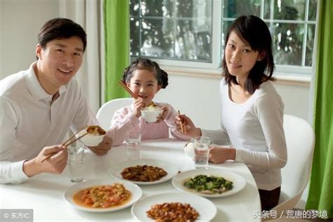 夢見聚會吃飯|夢見聚會吃飯之周公解夢